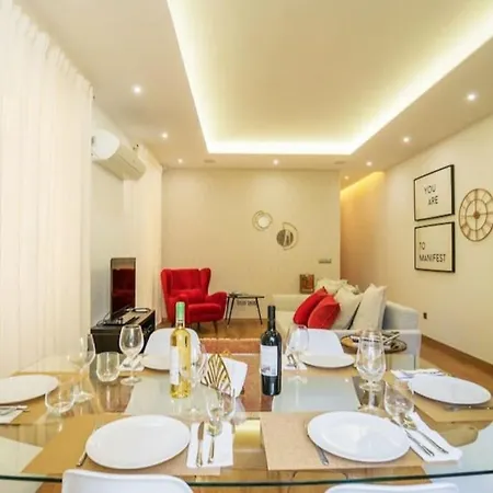 Lapa Flat W/ Patio شقة